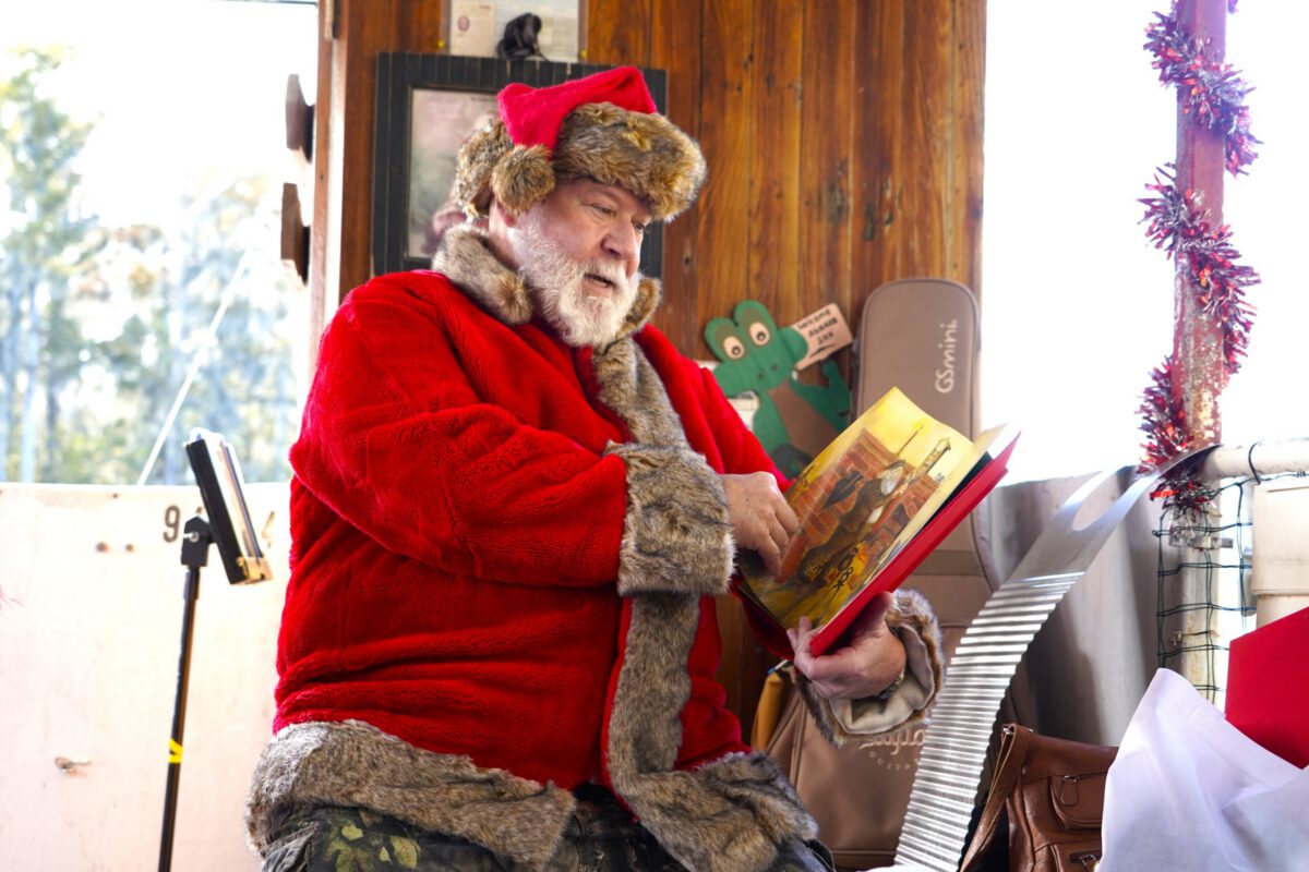 Don’t Get Your Tinsel in a Tangle