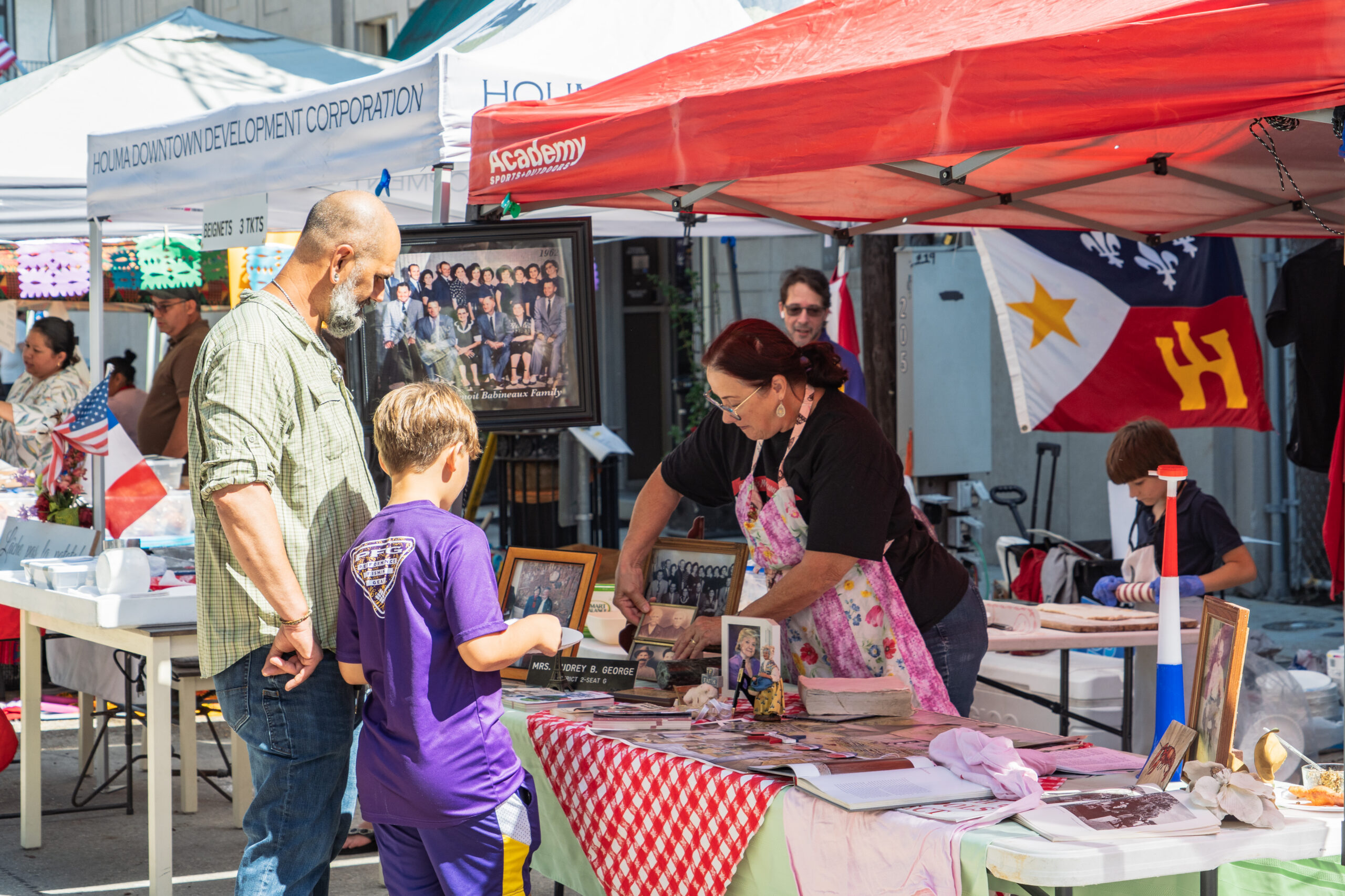 Friends of the Library Community Garage Sale
