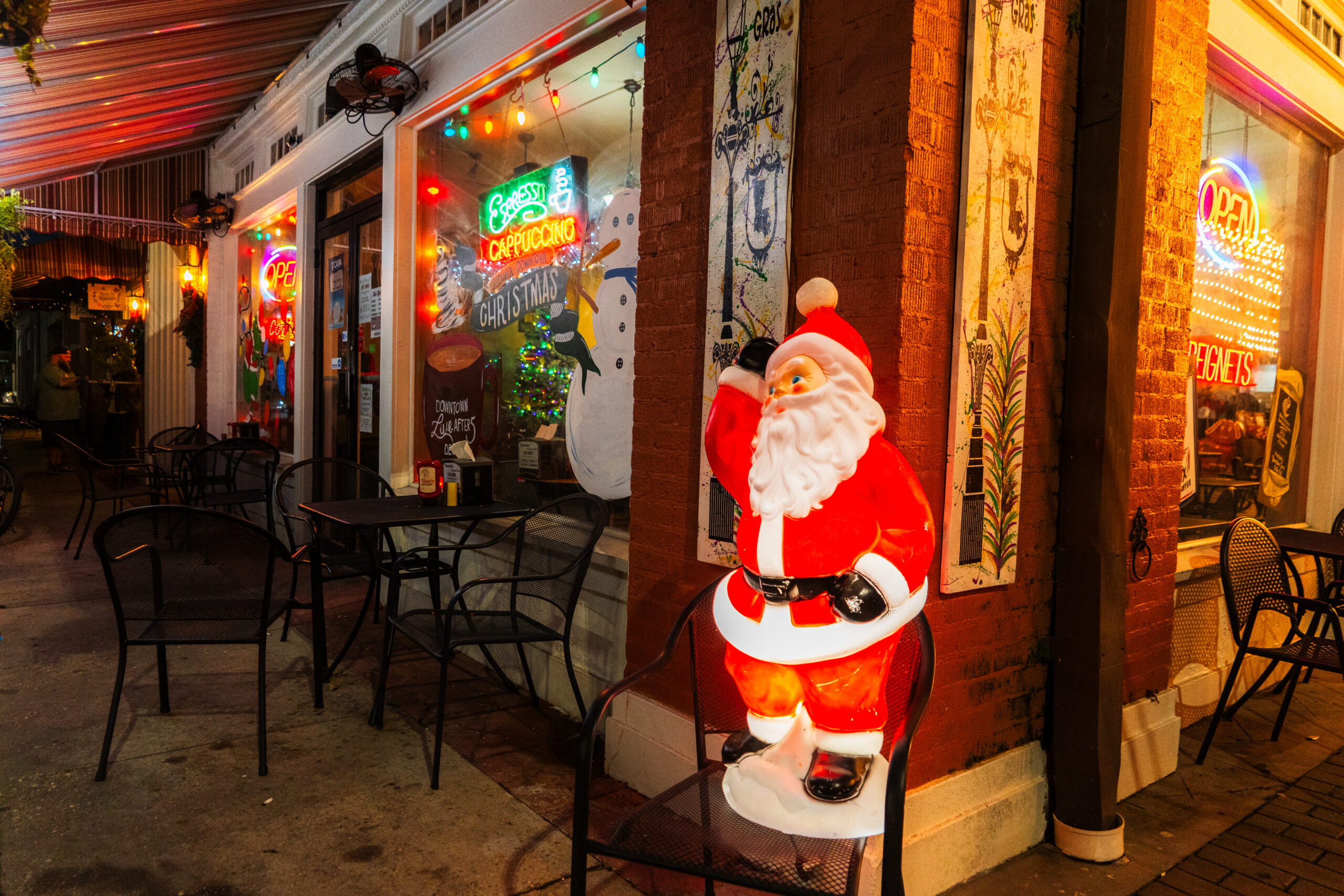 Holly Jolly Stroll